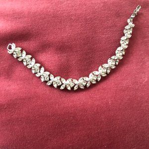 Womans Link Bracelet, Costume Jewelry